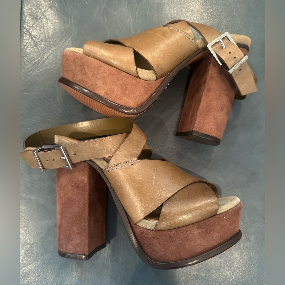 SCHUTZ platform sandals NIB size 6